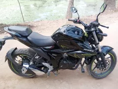 Suzuki Gixxer Dual Disc Dual Tone